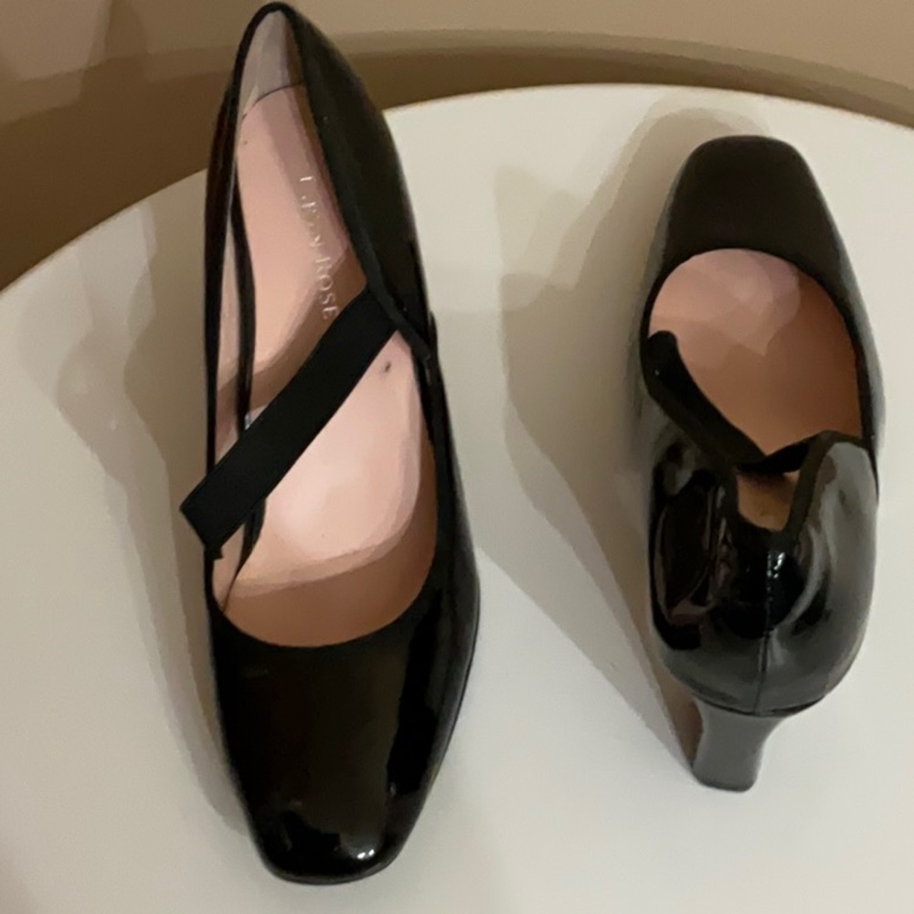 Dressy shoes